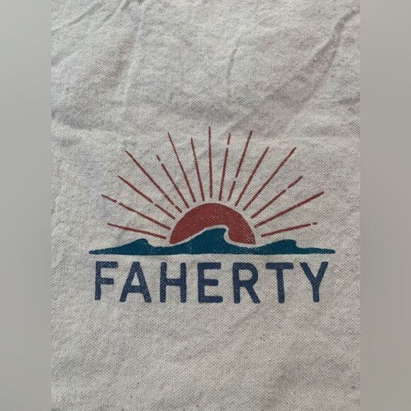 Faherty Tote - Picture 2 of 4